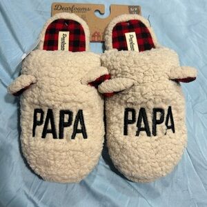 Indoor Dearfoams Cream Slippers with Black Soles